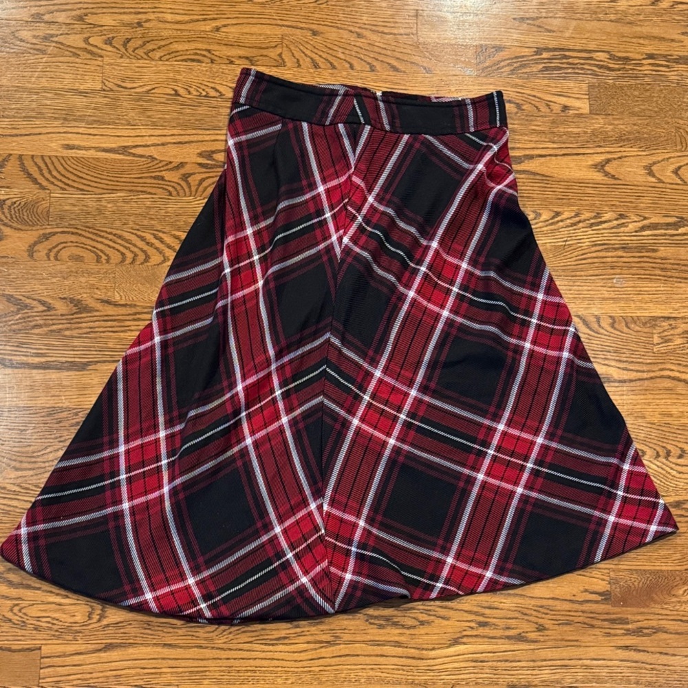 East 5th Red and Black Plaid A-Line Skirt